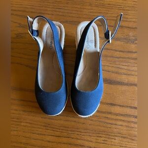 BareTraps Navy Blue Slingback Espadrille Wedges